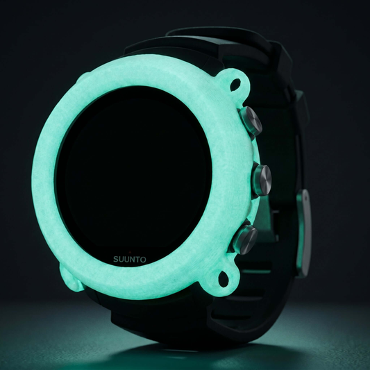 Hülle für Suunto D5 - Band + Bungeeösen im grünen Licht, schützt den Tauchcomputer Suunto D5.