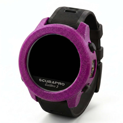 Hülle für Scubapro G3 in lila für zusätzlichen Schutz und Stil für den Scubapro Tauchcomputer.