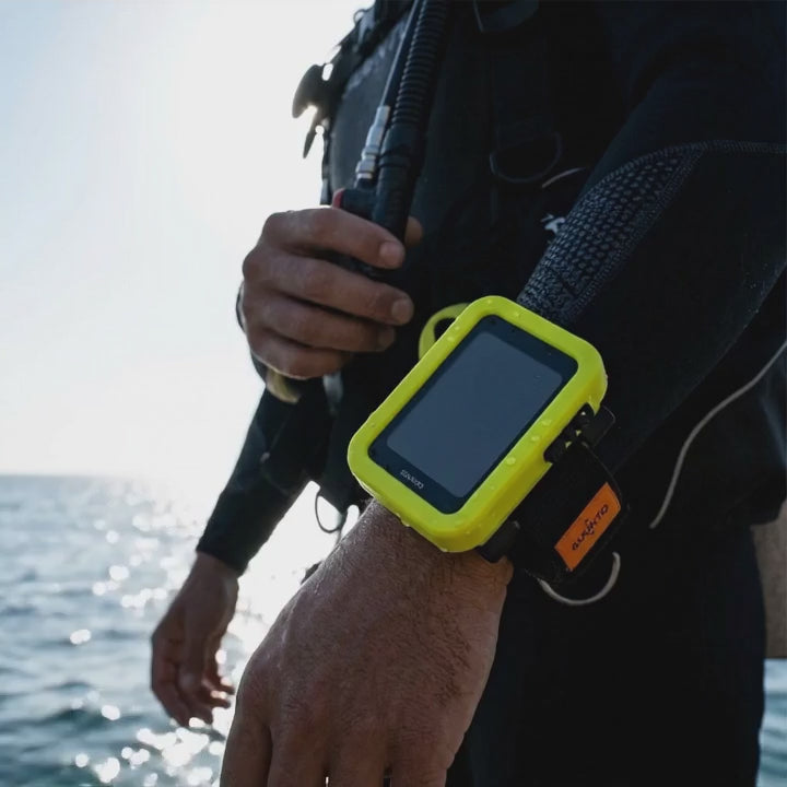 Schutzhülle-für-Suunto-Nautic-auto.mp4